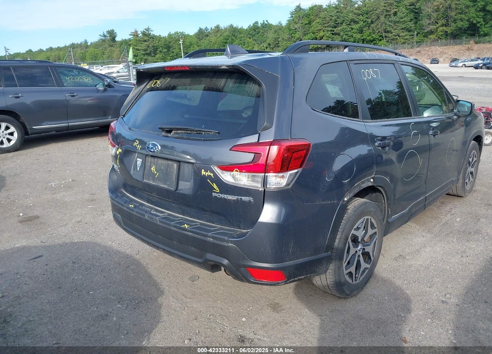 2021 SUBARU FORESTER VIN: JF2SKAFC7MH510834