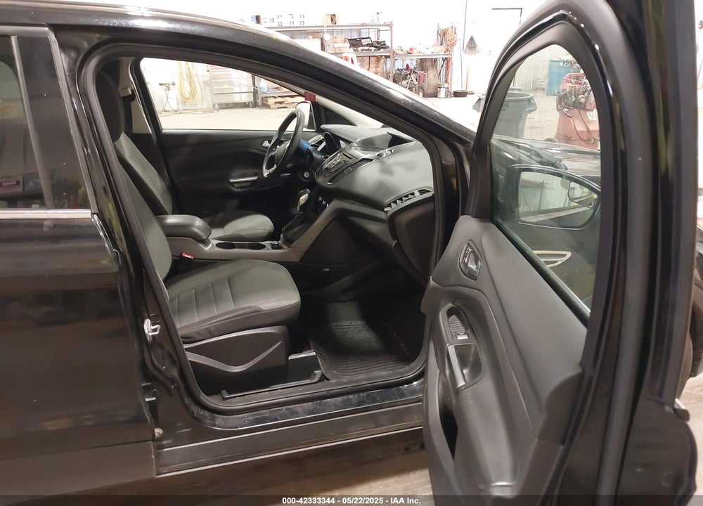 2016 FORD ESCAPE SE VIN: 1FMCU9G91GUA54111