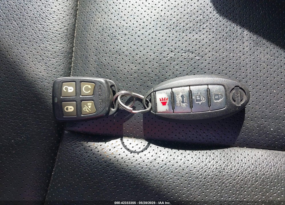 2015 NISSAN ROGUE SL VIN: 5N1AT2MV1FC784656