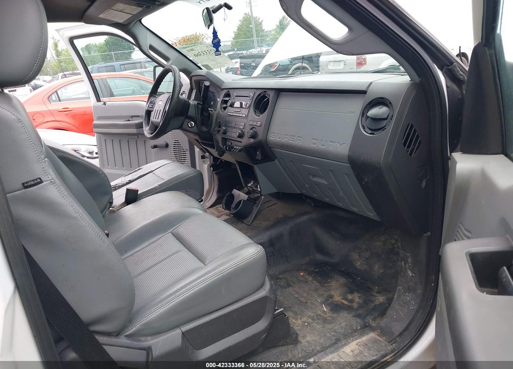 2014 FORD F-350 CHASSIS XL VIN: 1FDRF3G60EEB45269