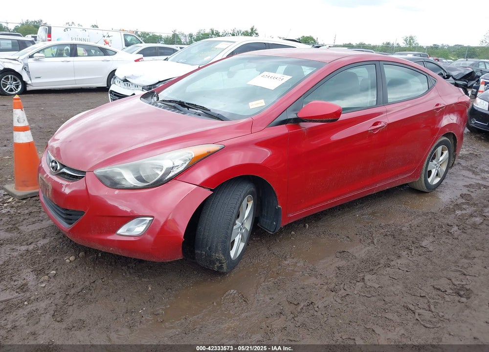 2013 HYUNDAI ELANTRA VIN: KMHDH4AE6DU945363