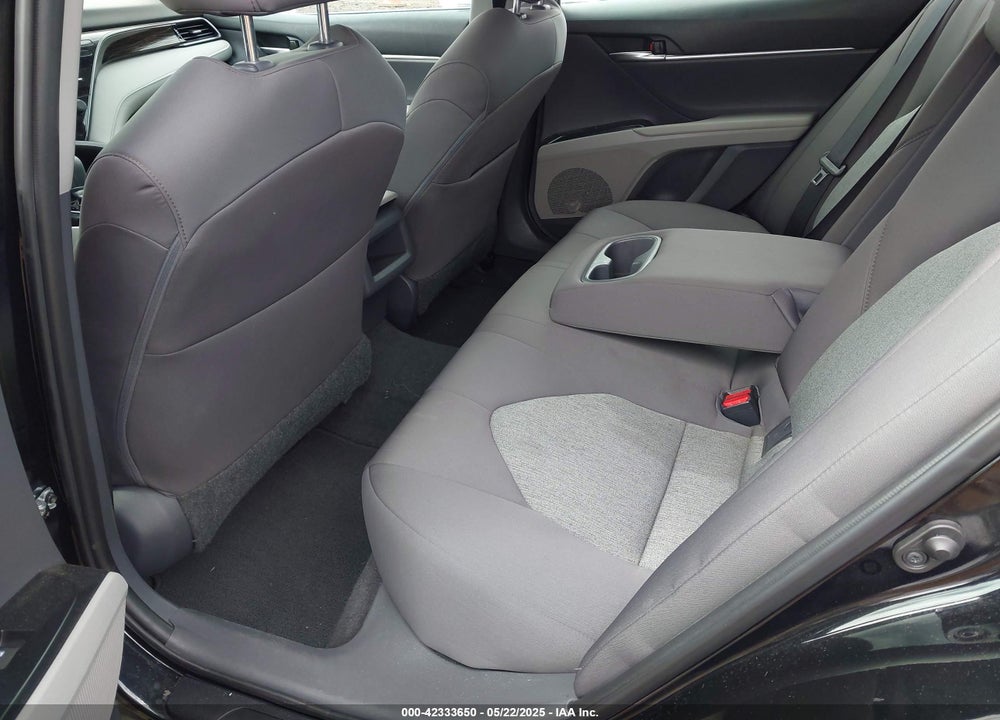 2019 TOYOTA CAMRY VIN: 4T1B11HK0KU821995