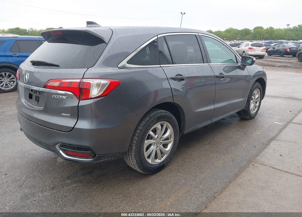 2017 ACURA RDX VIN: 5J8TB4H52HL039005