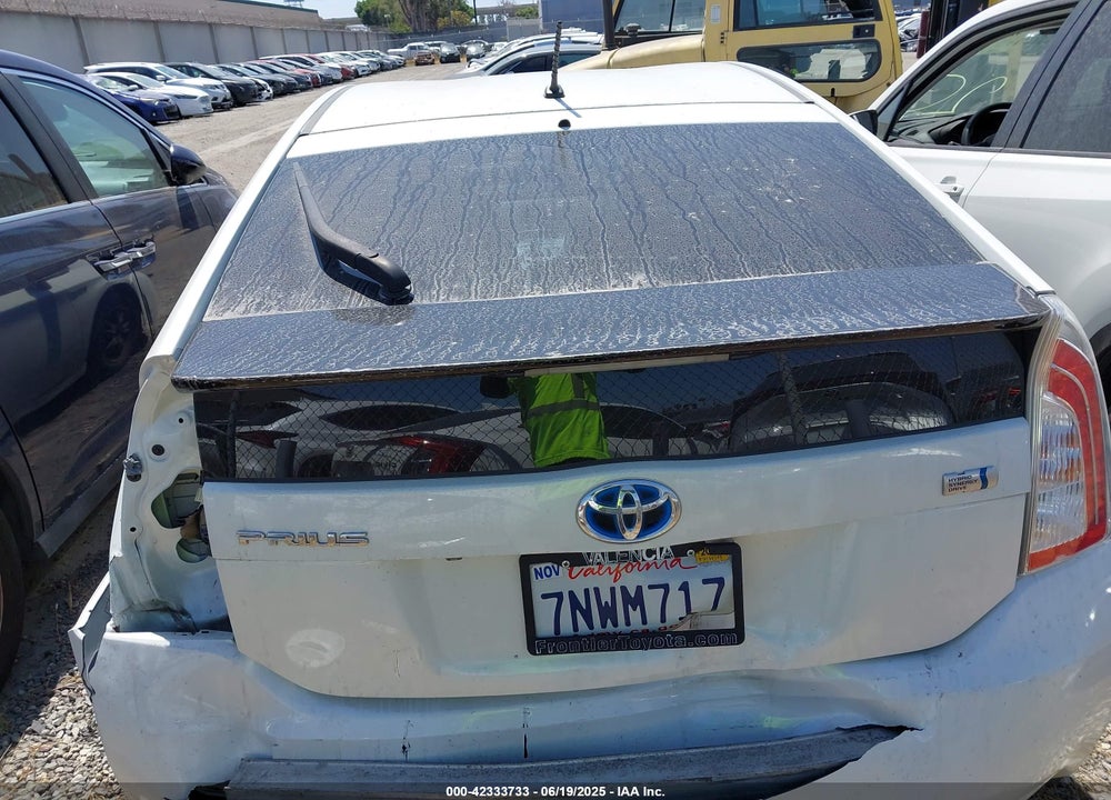 2015 TOYOTA PRIUS TWO VIN: JTDKN3DU8F1993386