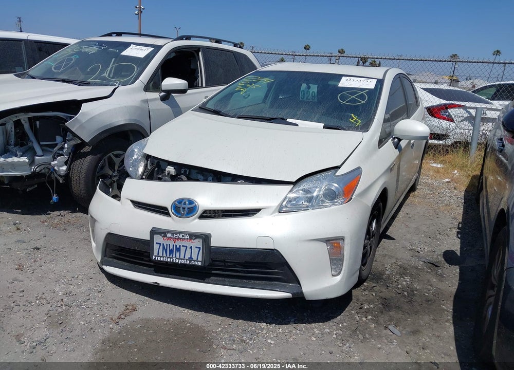 2015 TOYOTA PRIUS TWO VIN: JTDKN3DU8F1993386
