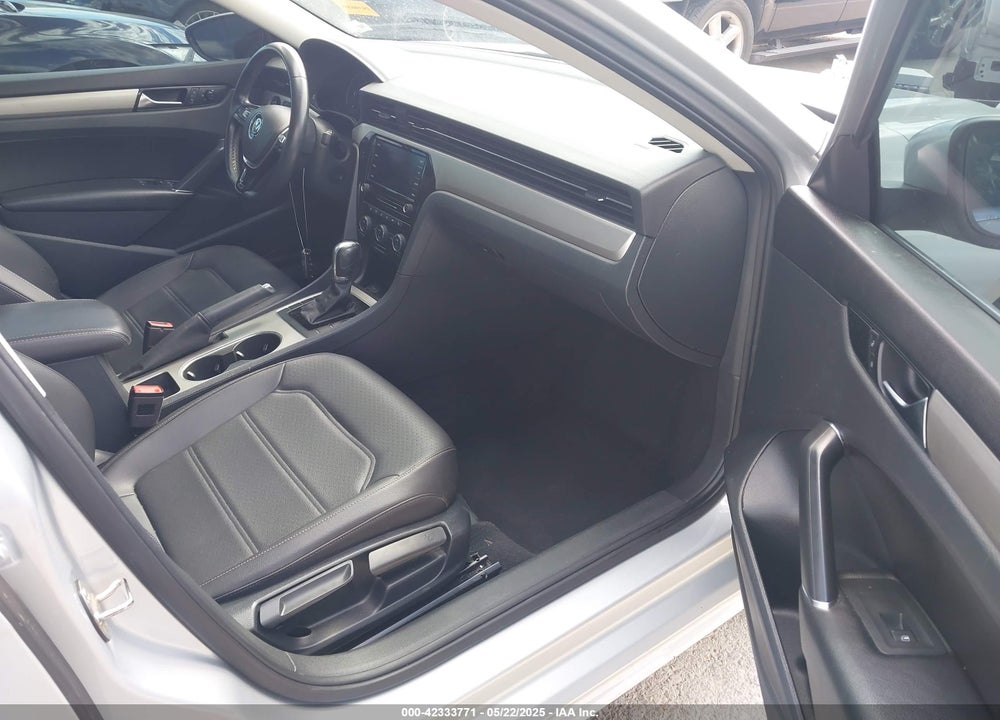 2020 VOLKSWAGEN PASSAT VIN: 1VWSA7A35LC010546
