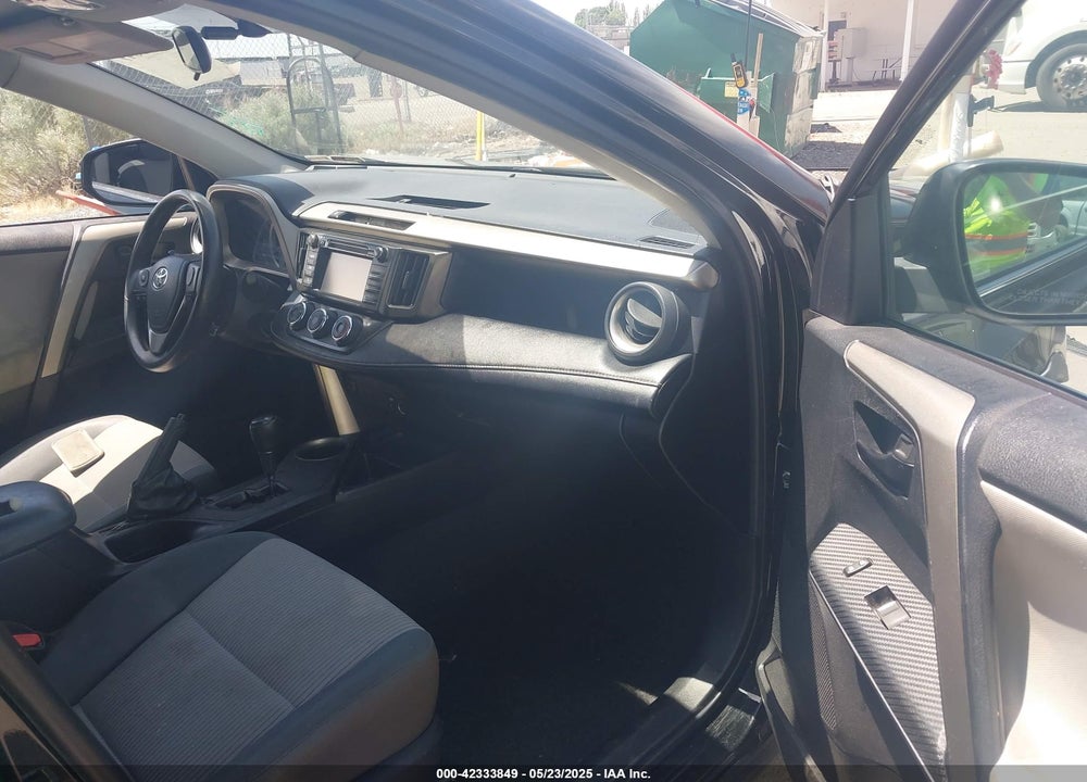 2015 TOYOTA RAV4 VIN: 2T3BFREV7FW403428