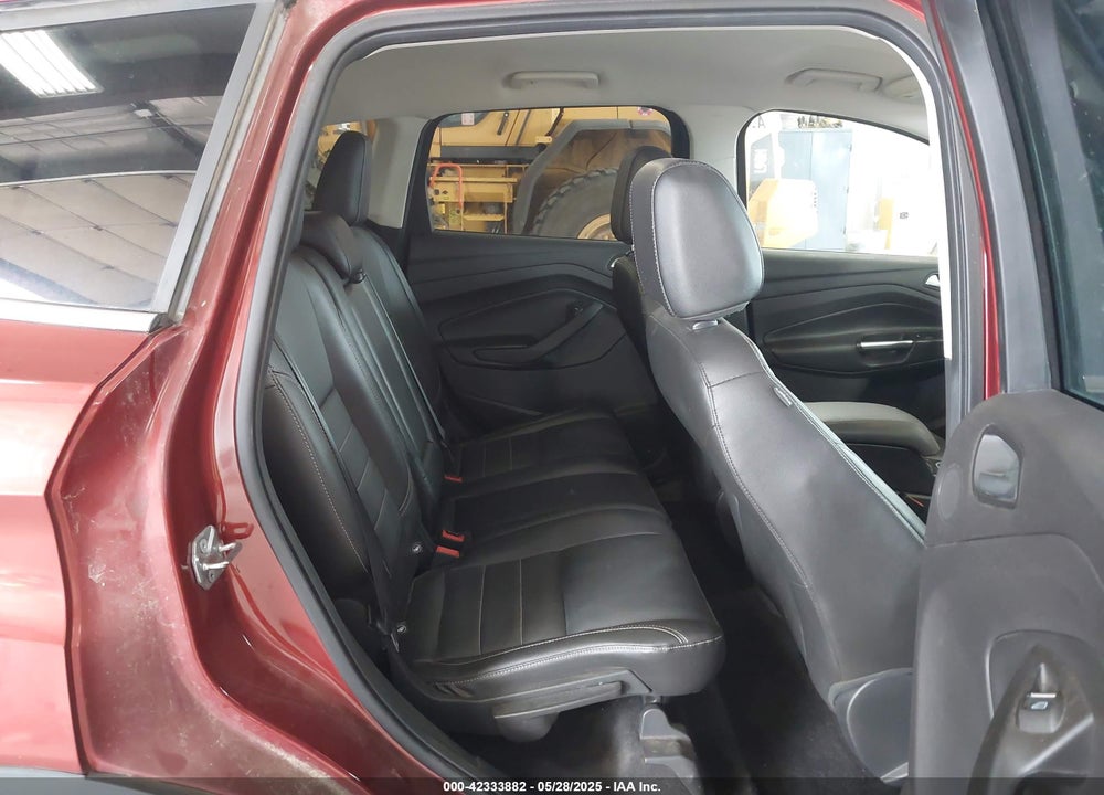 2015 FORD ESCAPE VIN: 1FMCU9J95FUB49021