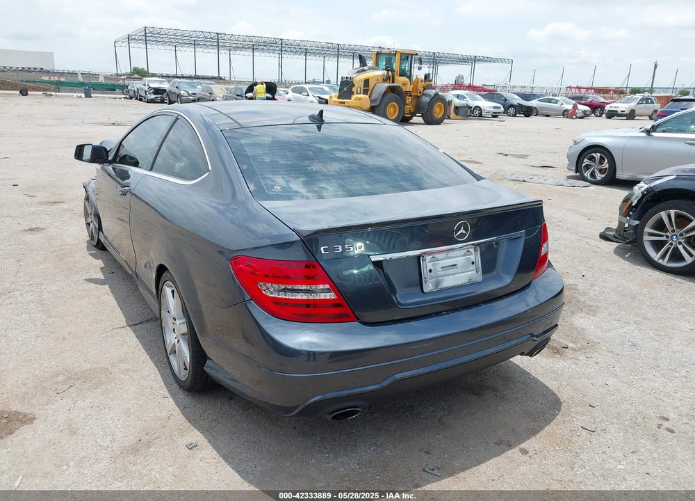 2013 MERCEDES-BENZ C 350 SPORT VIN: WDDGJ5HB9DG152280