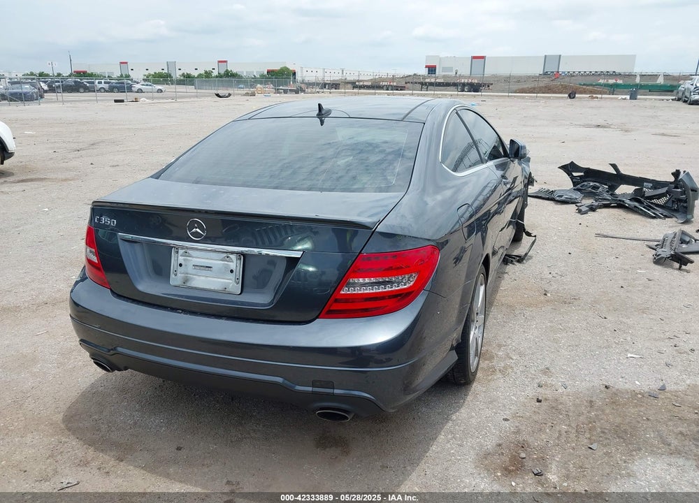 2013 MERCEDES-BENZ C 350 SPORT VIN: WDDGJ5HB9DG152280