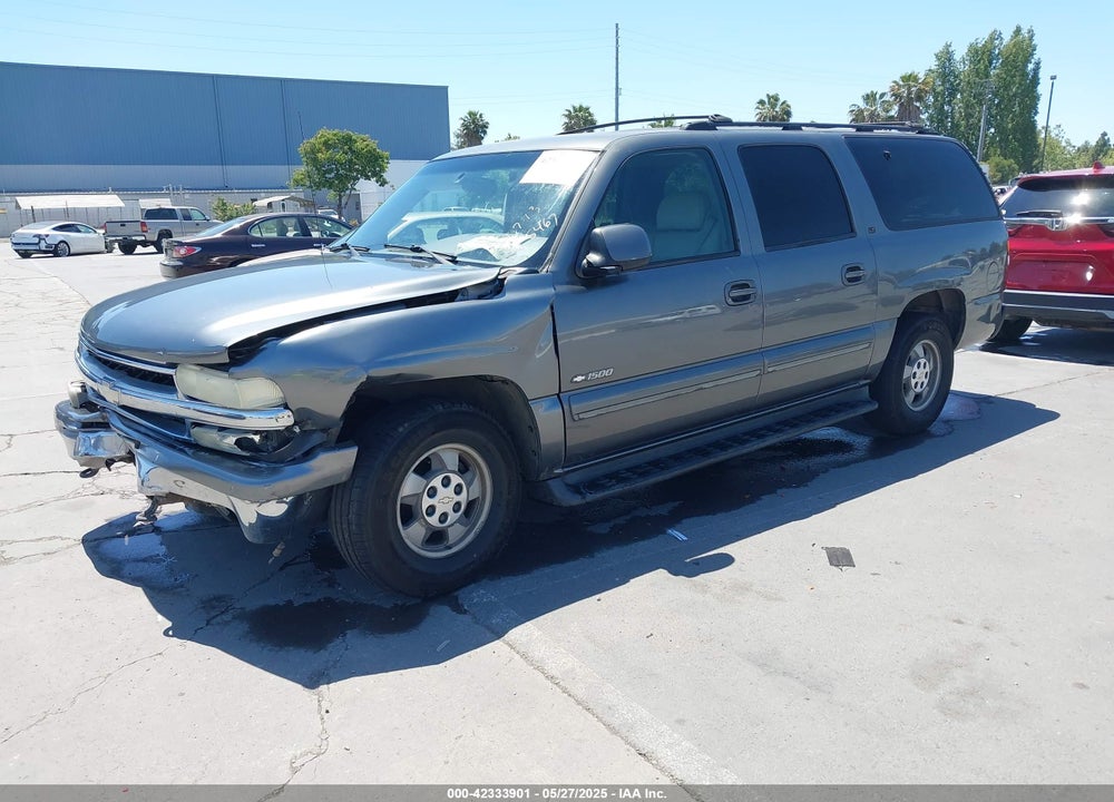 2000 CHEVROLET SUBURBAN 1500 LT VIN: 3GNFK16T3YG150971