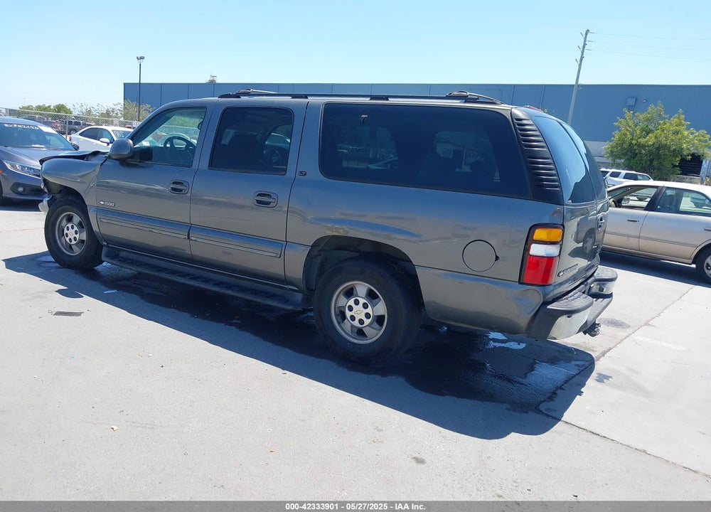 2000 CHEVROLET SUBURBAN 1500 LT VIN: 3GNFK16T3YG150971
