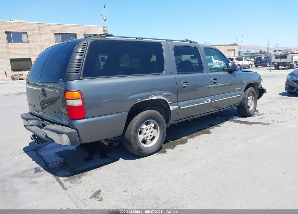 2000 CHEVROLET SUBURBAN 1500 LT VIN: 3GNFK16T3YG150971
