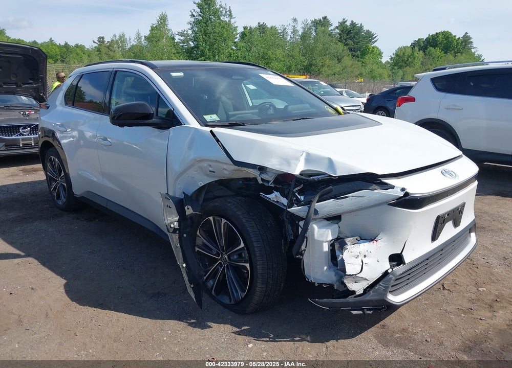 2023 TOYOTA BZ4X LIMITED VIN: JTMABACA7PA011770