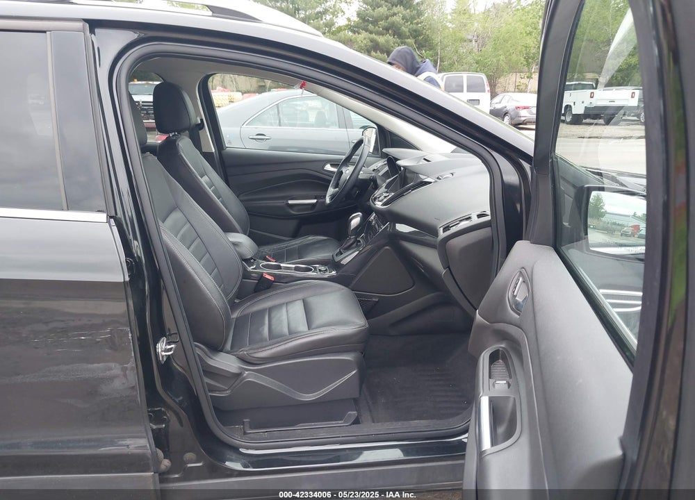 2014 FORD ESCAPE VIN: 1FMCU9J92EUE31504