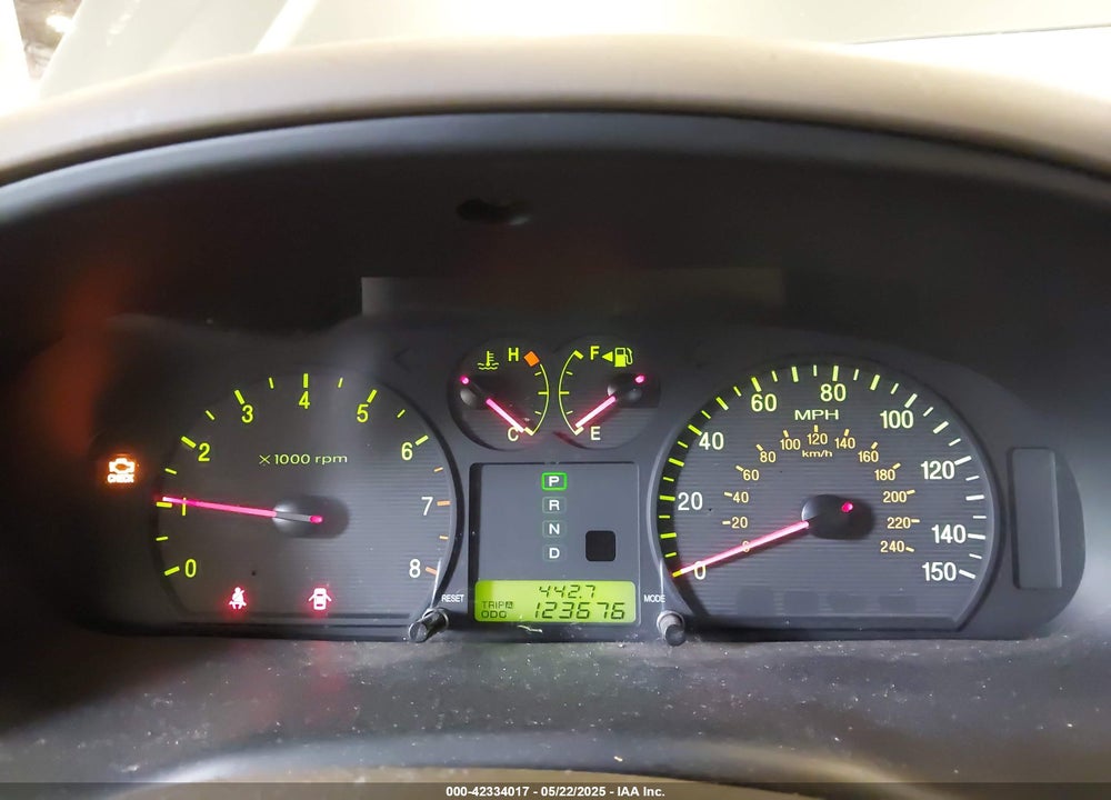 2004 HYUNDAI SONATA GLS/LX VIN: KMHWF35HX4A004657