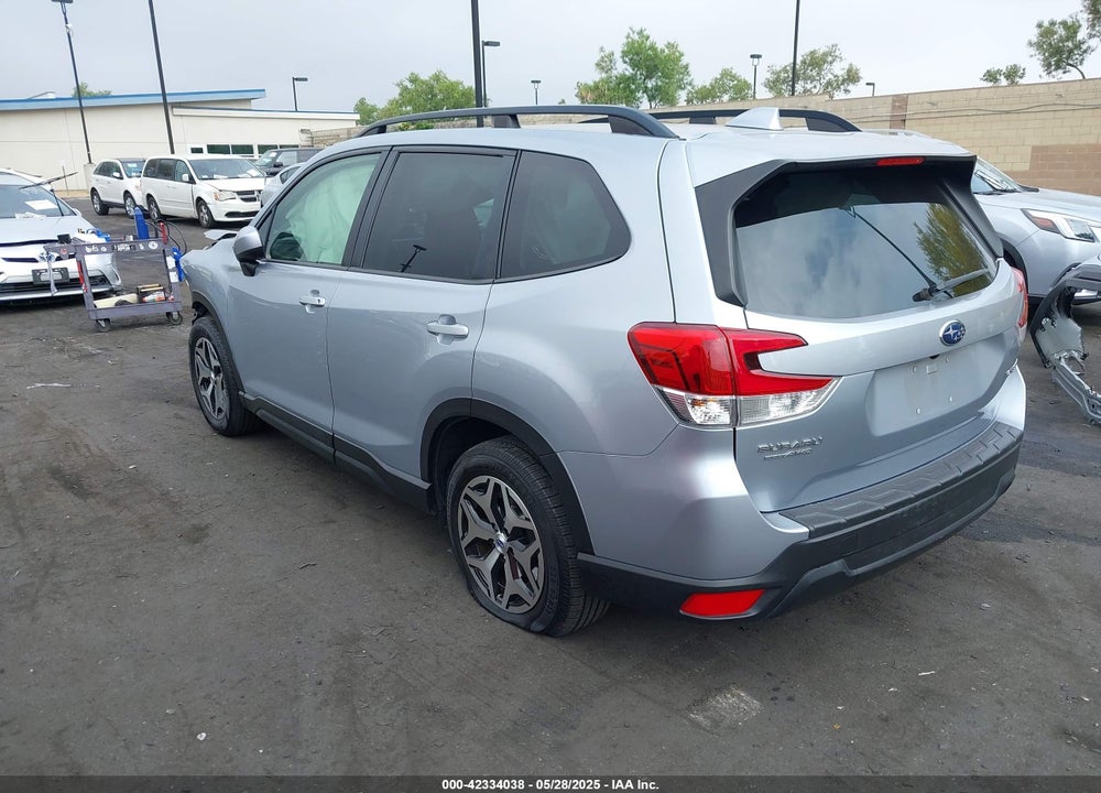 2021 SUBARU FORESTER PREMIUM VIN: JF2SKAFC9MH431021
