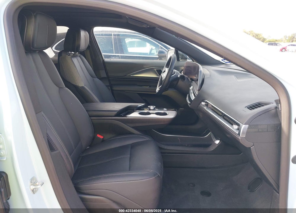 2024 CADILLAC LYRIQ VIN: 1GYKPMRK5RZ123120