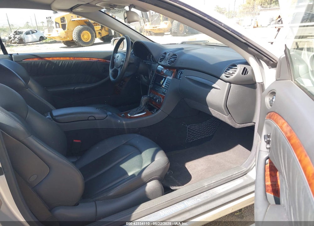 2005 MERCEDES-BENZ CLK 320 VIN: WDBTK65G45T046628