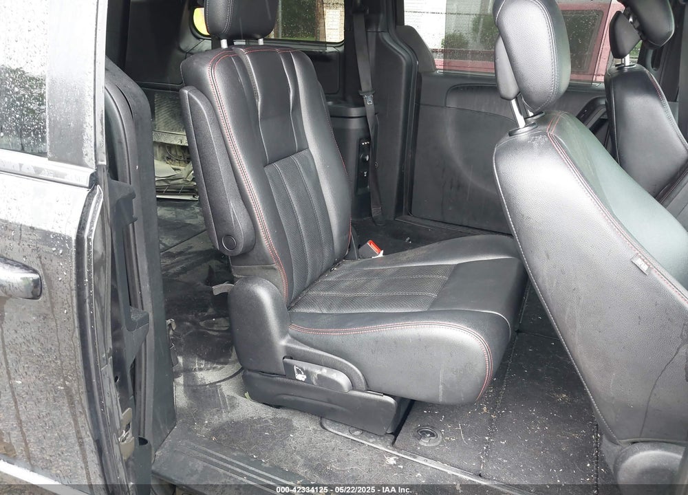 2012 DODGE GRAND CARAVAN R/T VIN: 2C4RDGEG2CR155217