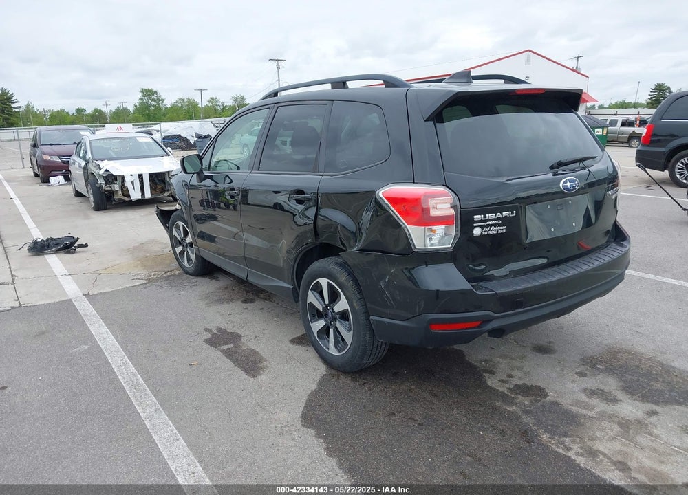 2017 SUBARU FORESTER VIN: JF2SJAEC1HH533617