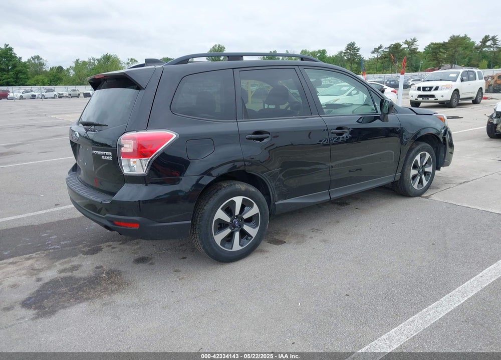 2017 SUBARU FORESTER VIN: JF2SJAEC1HH533617