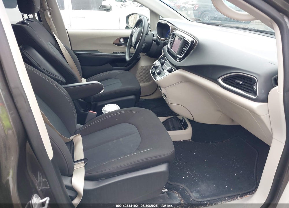 2022 CHRYSLER VOYAGER VIN: 2C4RC1CG5NR104669