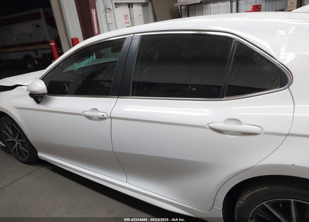 2021 TOYOTA CAMRY VIN: 4T1G11AK0MU470136