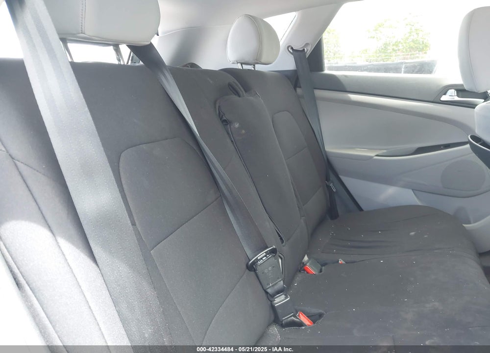 2019 HYUNDAI TUCSON VIN: KM8J23A43KU969946