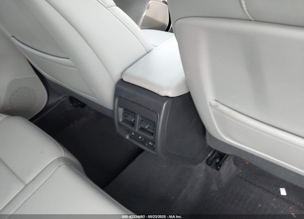2023 CADILLAC XT4 FWD LUXURY VIN: 1GYAZAR47PF133023