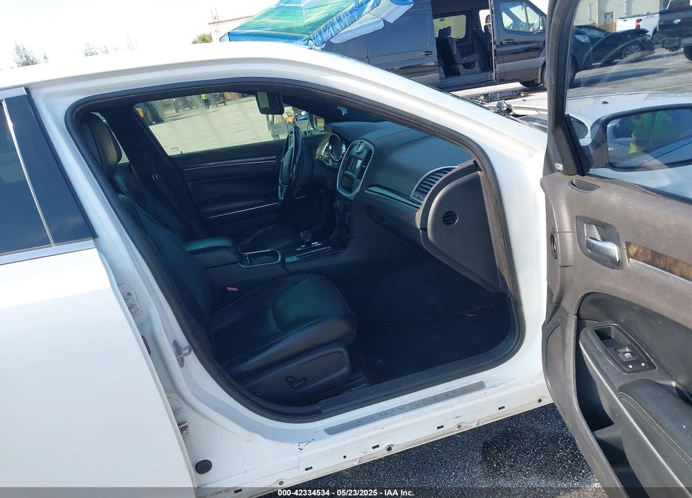 2012 CHRYSLER 300 VIN: 2C3CCACG0CH136877