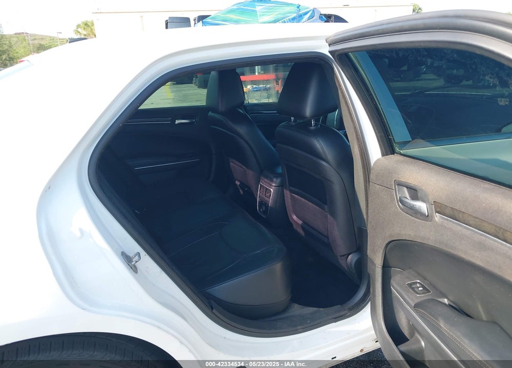 2012 CHRYSLER 300 VIN: 2C3CCACG0CH136877