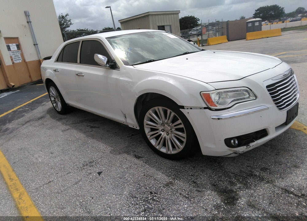 2012 CHRYSLER 300 VIN: 2C3CCACG0CH136877