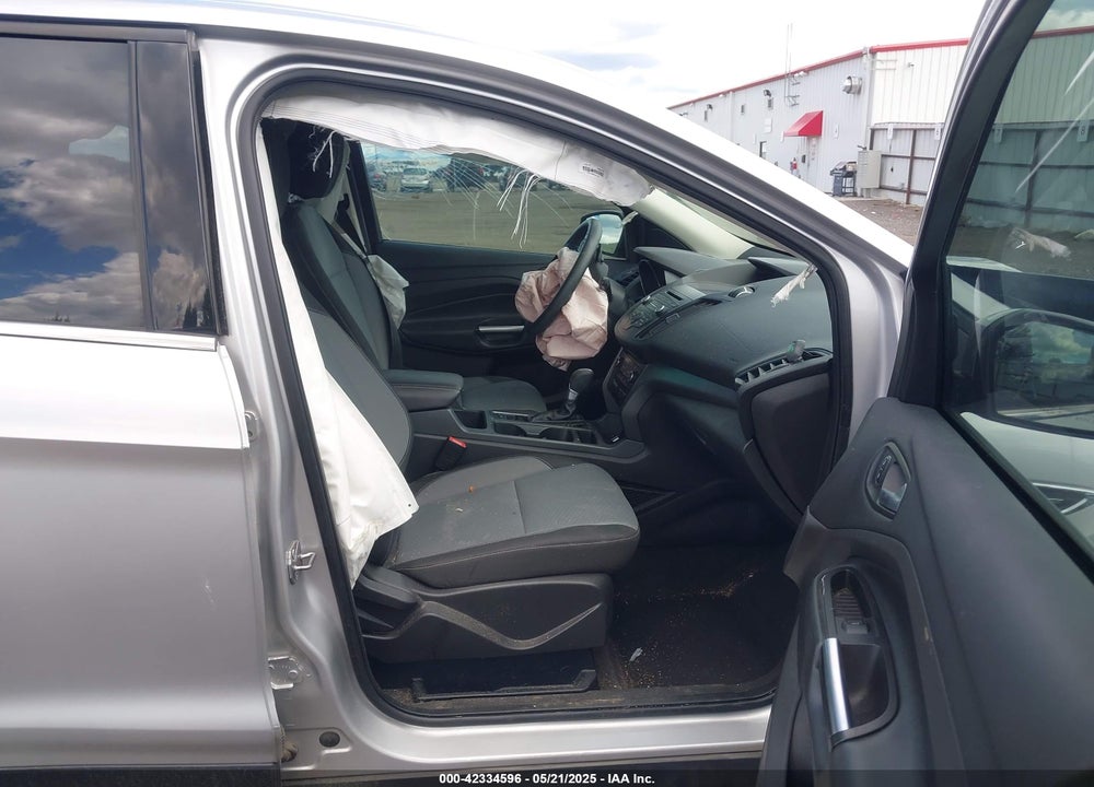 2017 FORD ESCAPE VIN: 1FMCU9GD9HUB60697