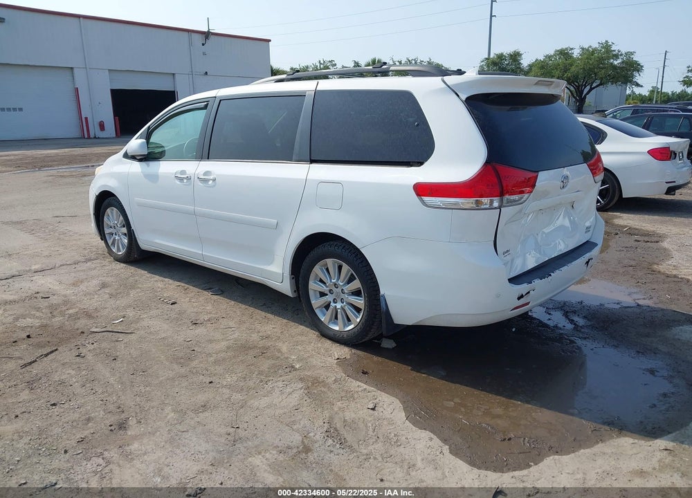 2011 TOYOTA SIENNA VIN: 5TDDK3DC6BS029472