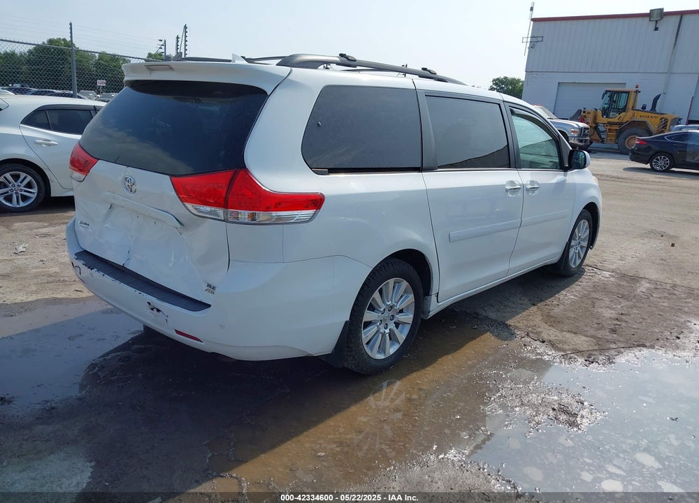 2011 TOYOTA SIENNA VIN: 5TDDK3DC6BS029472