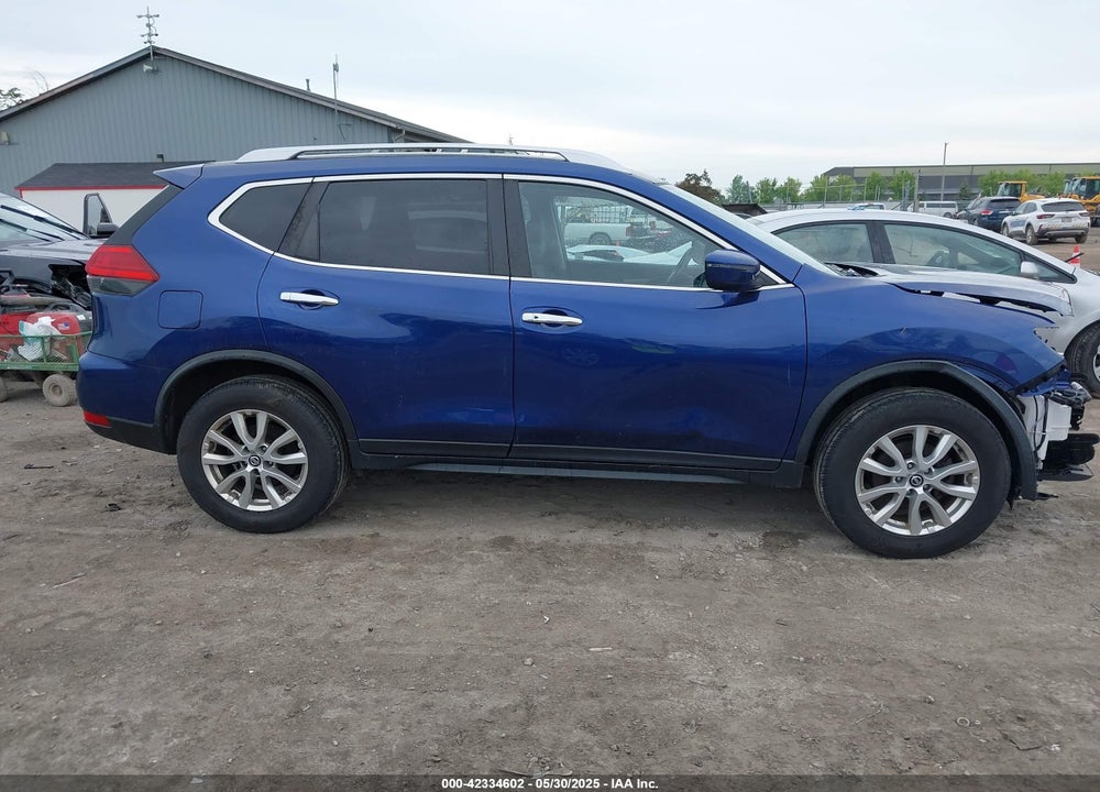 2017 NISSAN ROGUE VIN: JN8AT2MVXHW021593