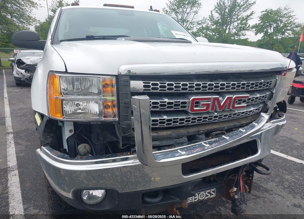 2013 GMC SIERRA 2500HD SLT VIN: 1GT221CG2DZ259978