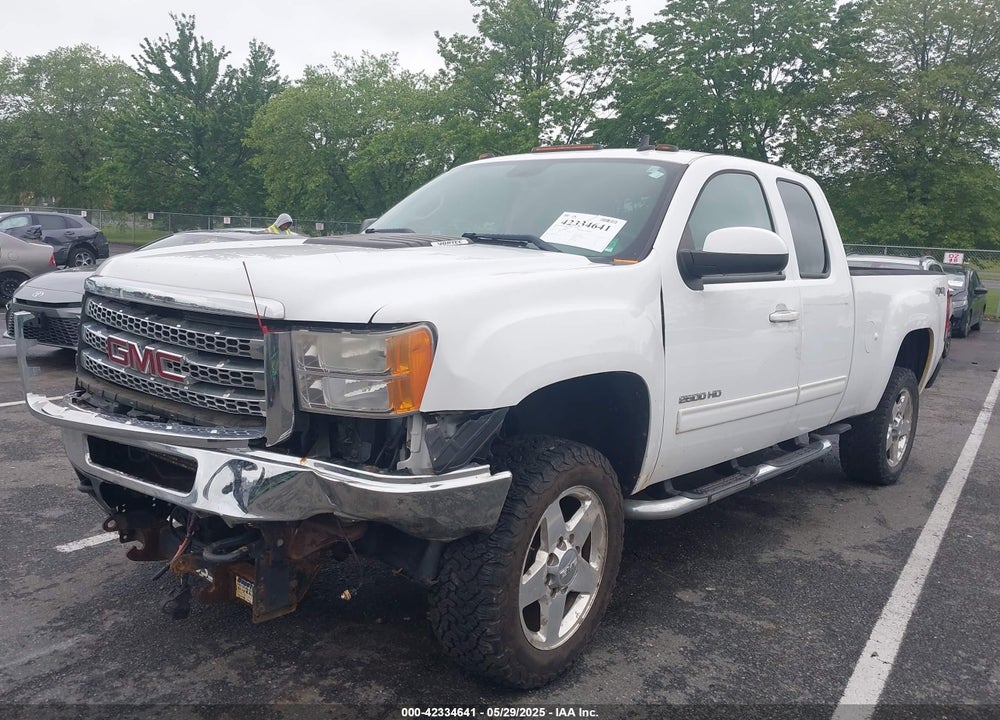 2013 GMC SIERRA 2500HD SLT VIN: 1GT221CG2DZ259978