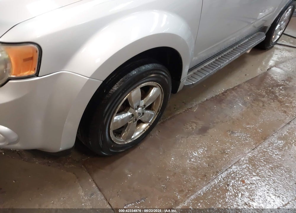 2010 FORD ESCAPE VIN: 1FMCU0DG3AKA95213