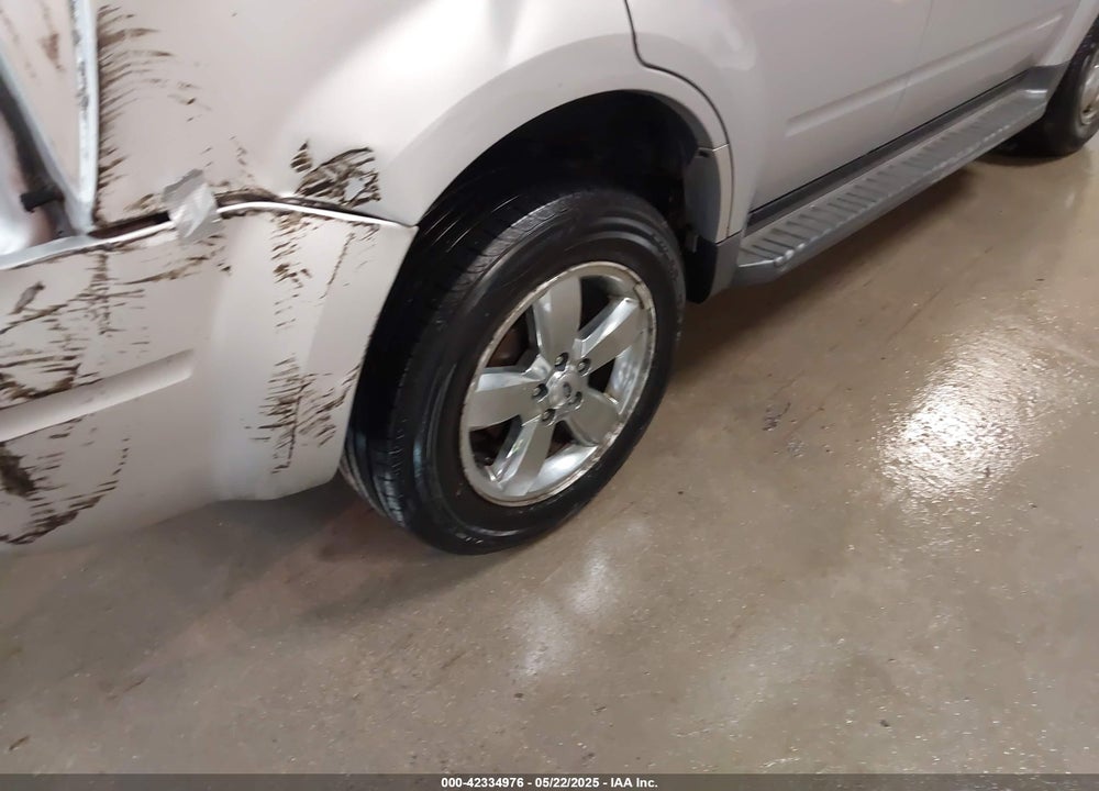 2010 FORD ESCAPE VIN: 1FMCU0DG3AKA95213