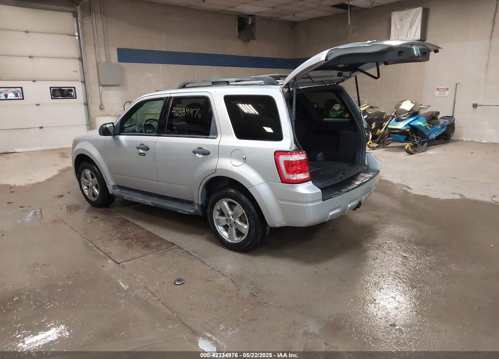 2010 FORD ESCAPE VIN: 1FMCU0DG3AKA95213