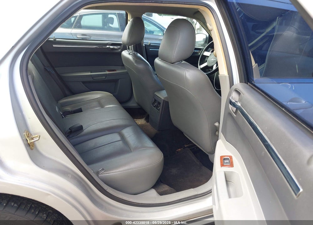 2005 CHRYSLER 300 TOURING VIN: 2C3JA53G35H630173