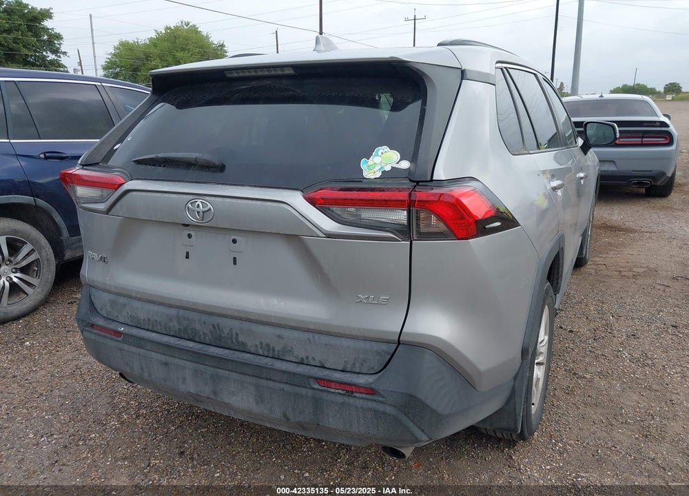2021 TOYOTA RAV4 VIN: 2T3W1RFV7MW123018