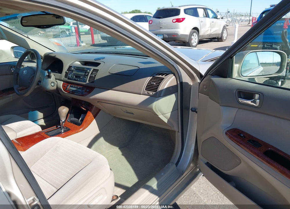2005 TOYOTA CAMRY VIN: 4T1BE32K15U004337