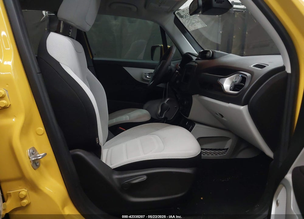 2018 JEEP RENEGADE VIN: ZACCJABBXJPH30234