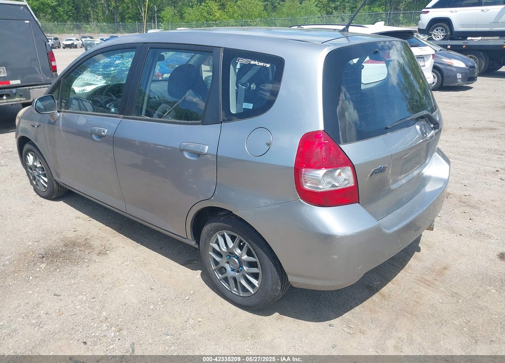 2008 HONDA FIT VIN: JHMGD37418S060655