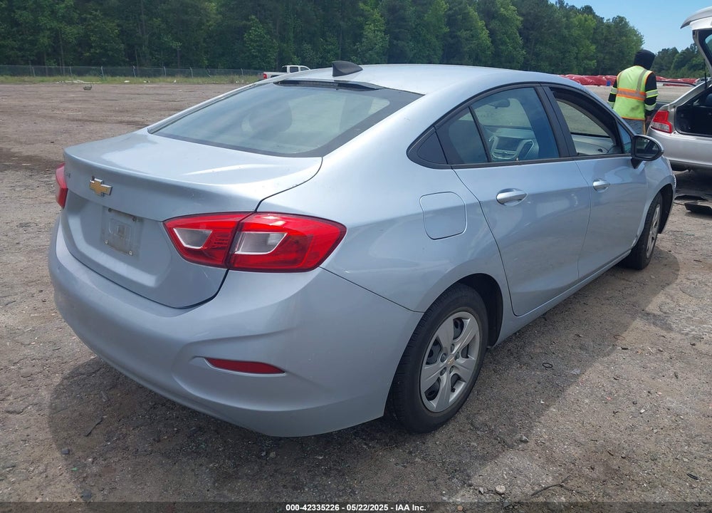 2018 CHEVROLET CRUZE VIN: 1G1BC5SM0J7117656