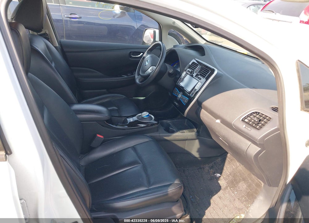 2017 NISSAN LEAF VIN: 1N4BZ0CP3HC308528