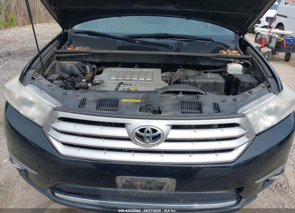 2011 TOYOTA HIGHLANDER LIMITED V6 VIN: 5TDDK3EH6BS043849